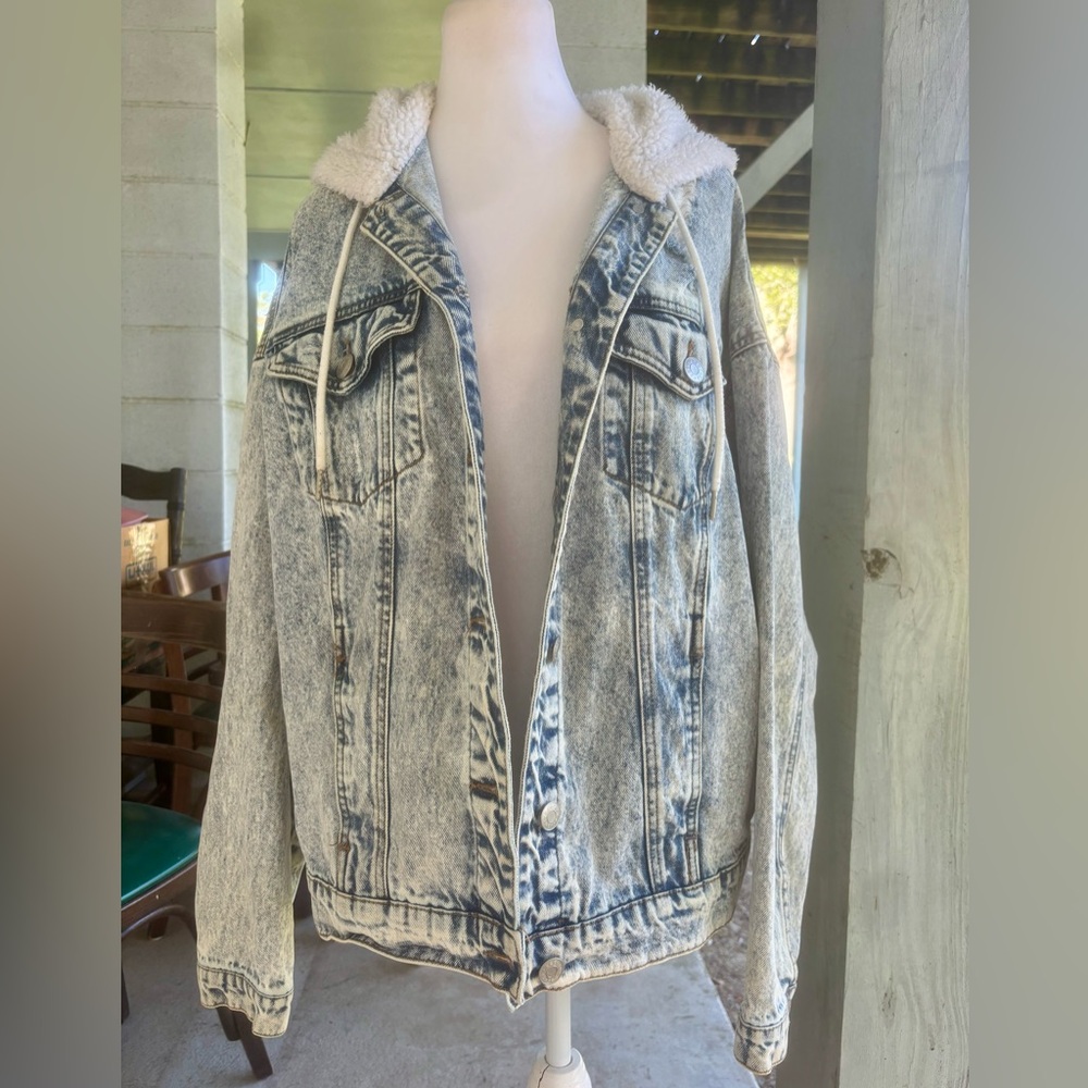 Refuge Acid Wash Denim Jacket With Sherpa Lining Vintage 90s Y2K Size Large